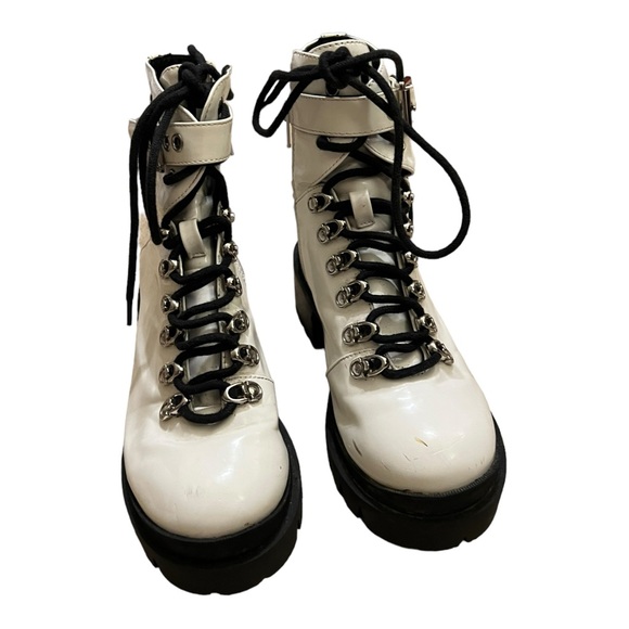 Jeffrey Campbell Czech Combat White Ankle Boots, Size 6 Lug Sole Platform - Picture 7 of 15